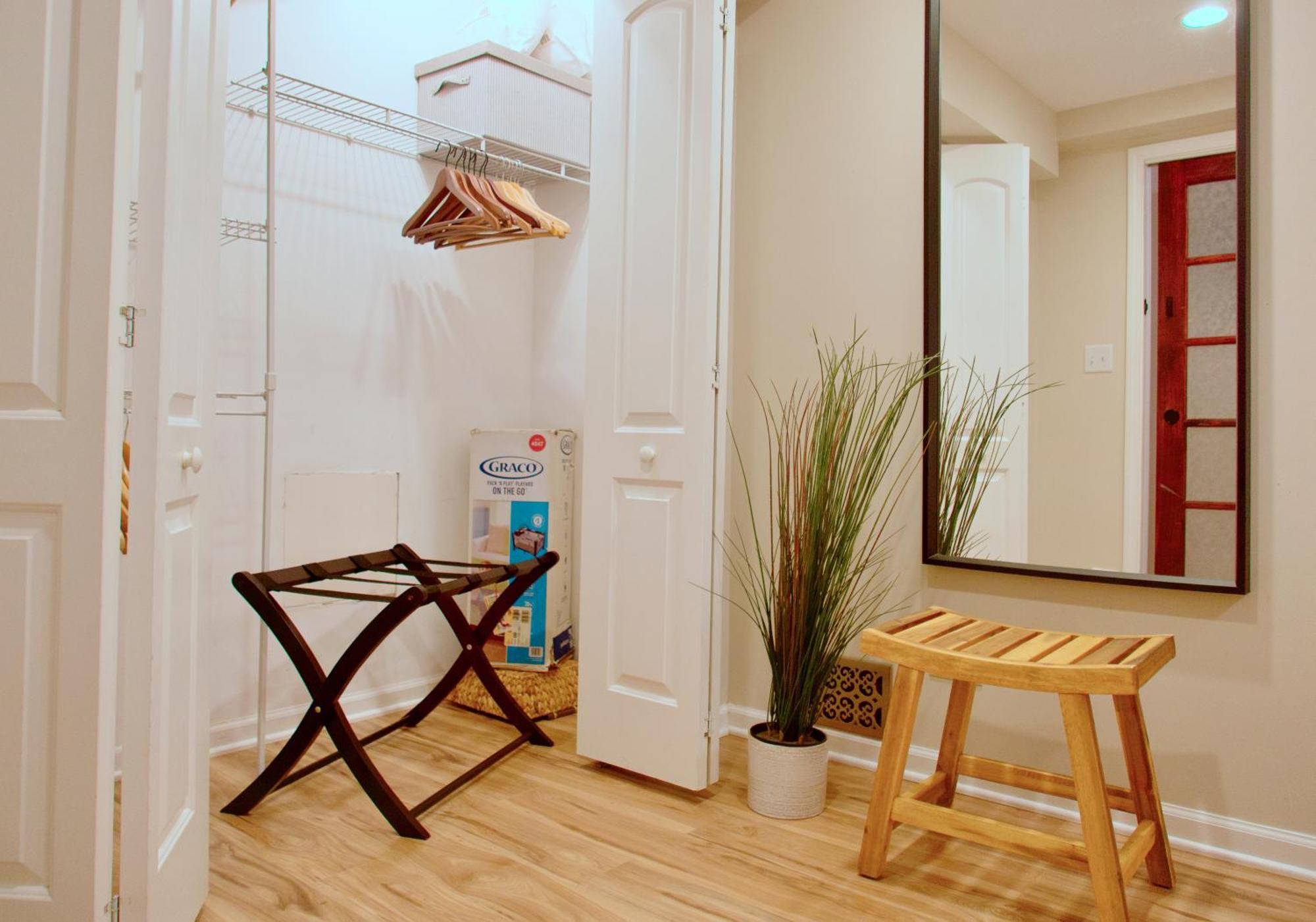 The Banksy-greystone Rooftop Firepit United Center * Chicago