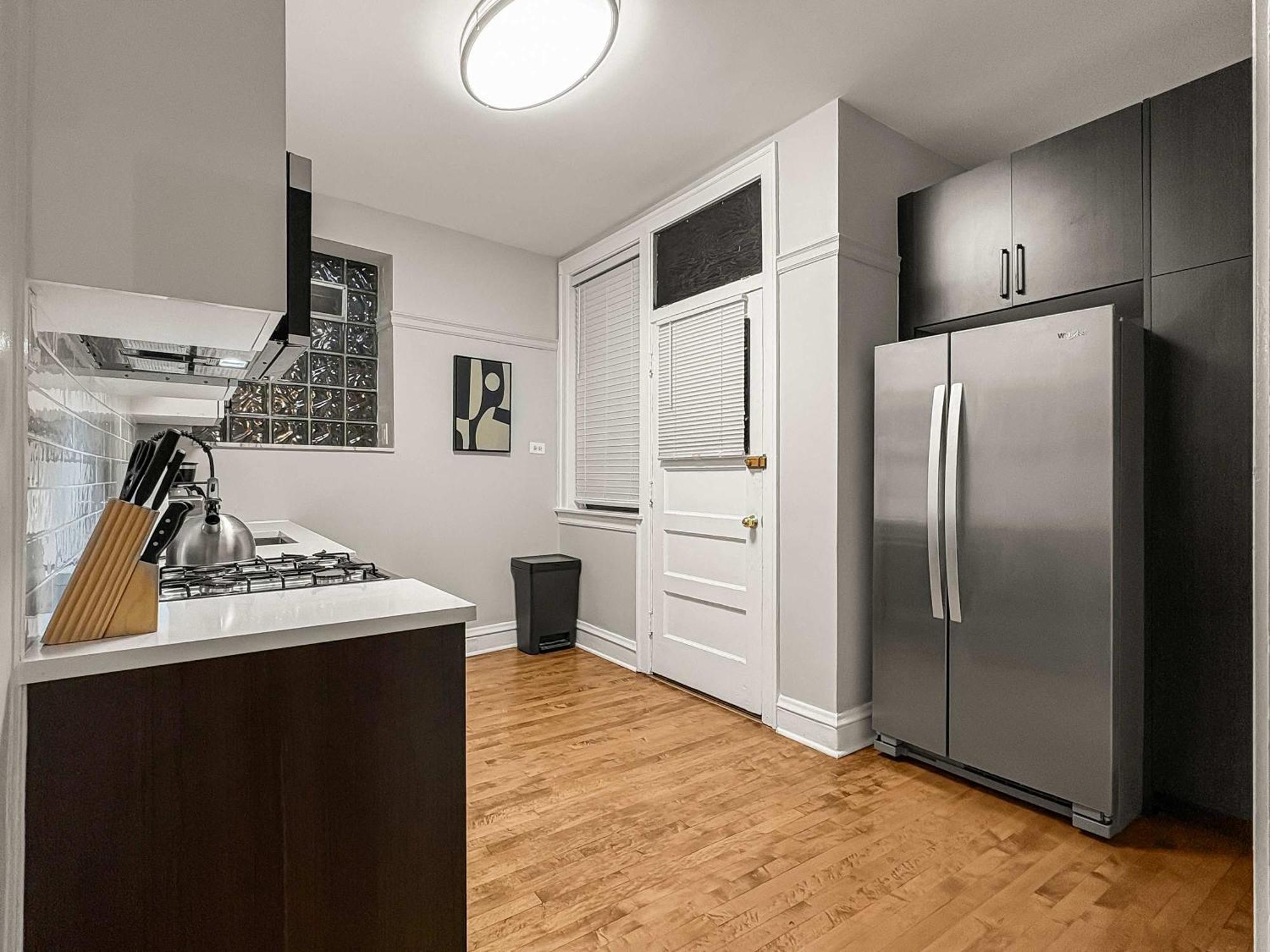 Apartment Spacious 4br Retreat - Chase E1 Chicago