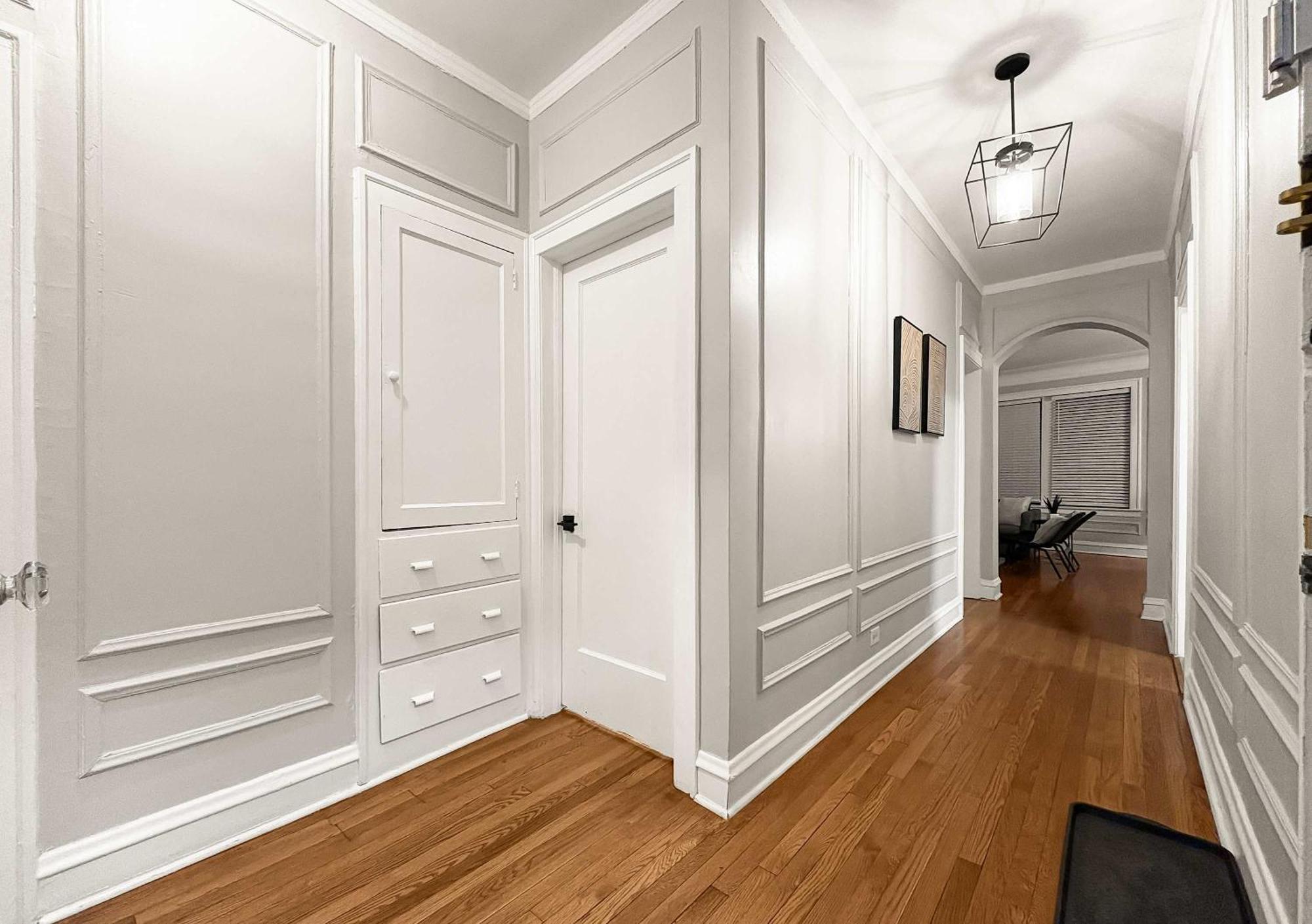 Spacious 4br Retreat - Chase E1 * Chicago