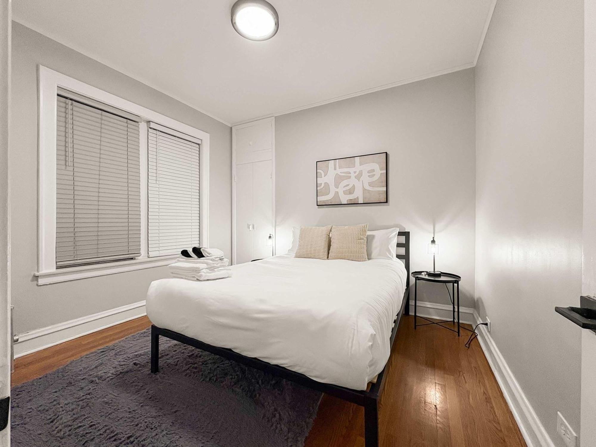Spacious 4br Retreat - Chase E1 * Chicago