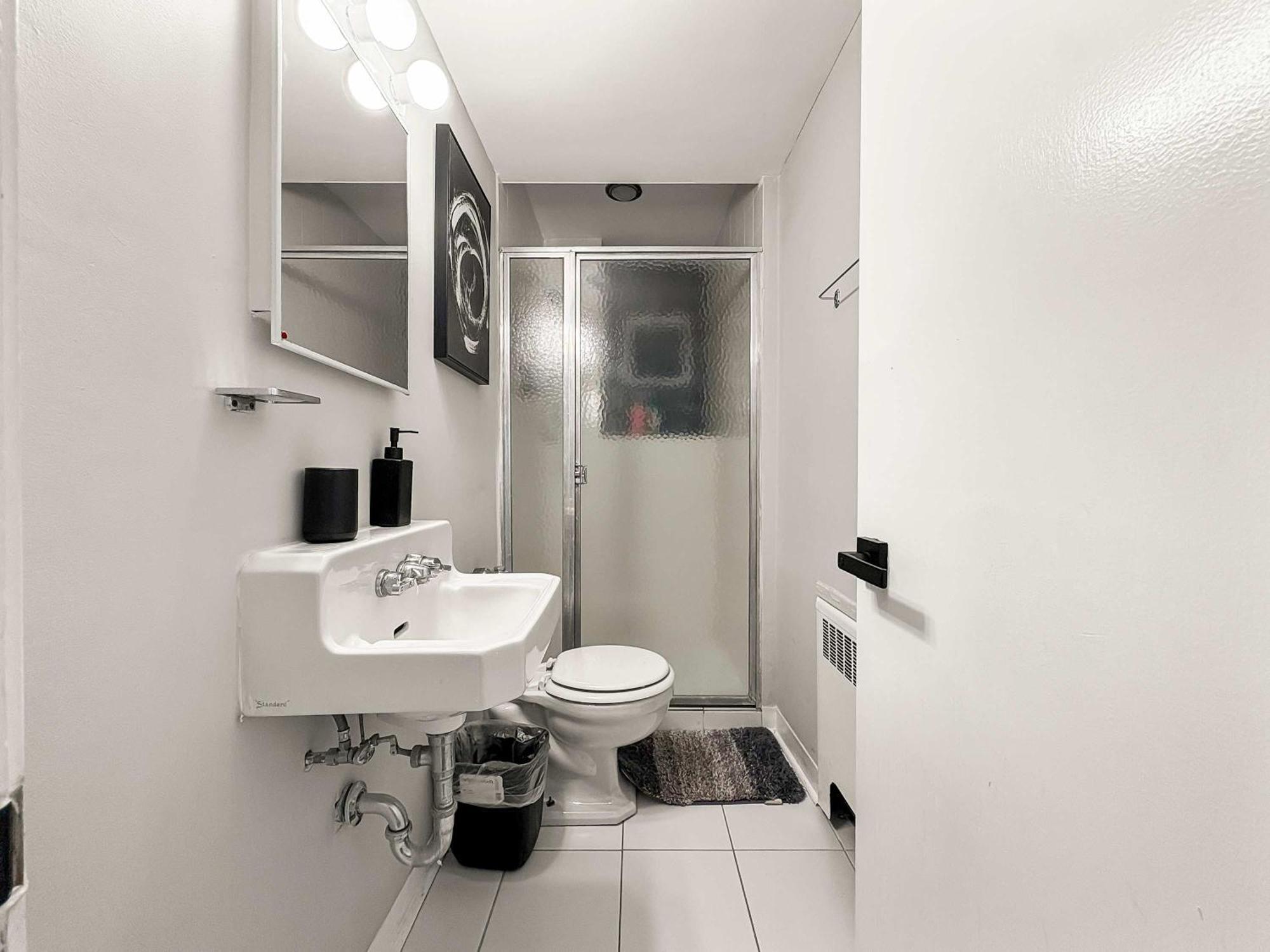 Spacious 4br Retreat - Chase E1 *