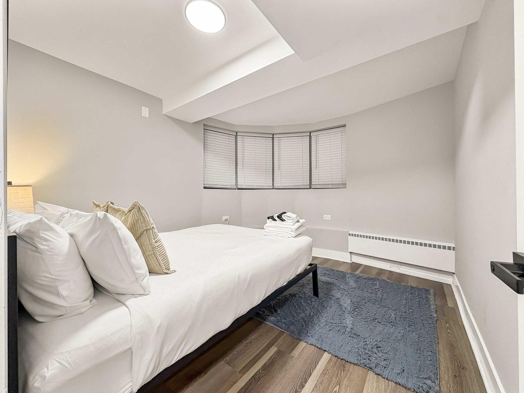 Spacious 4br Retreat - Chase E1 Chicago