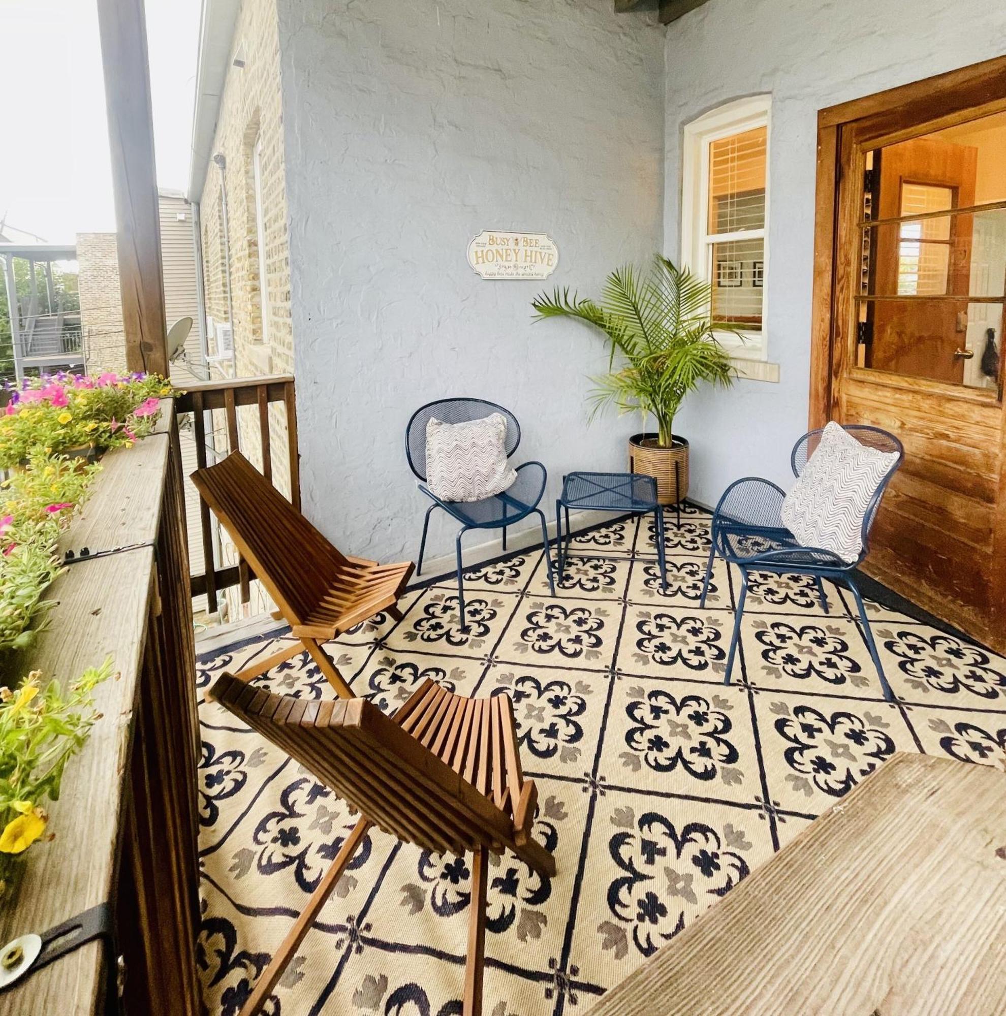 Beautiful 2bd 1ba Apartment Chicago