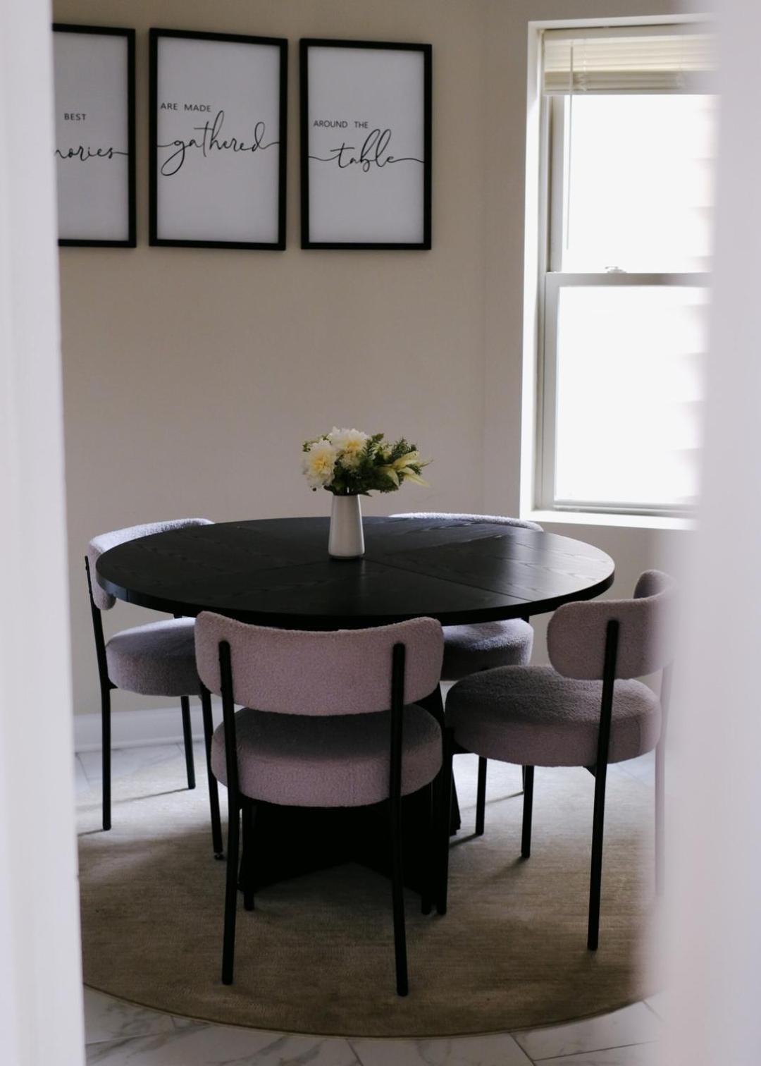 Sleeps 26 • Modern Multi-unit • Gym • Workspaces Holiday home Chicago