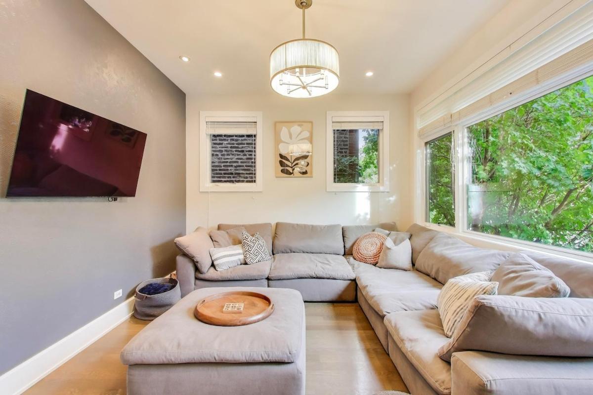 Hello Again, Chicago! Holiday home