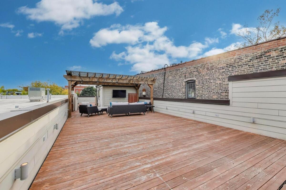 Hello Again, Chicago! Holiday home *