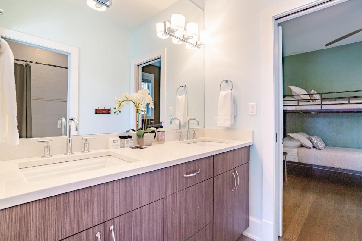 Hello Again, Chicago! Holiday home