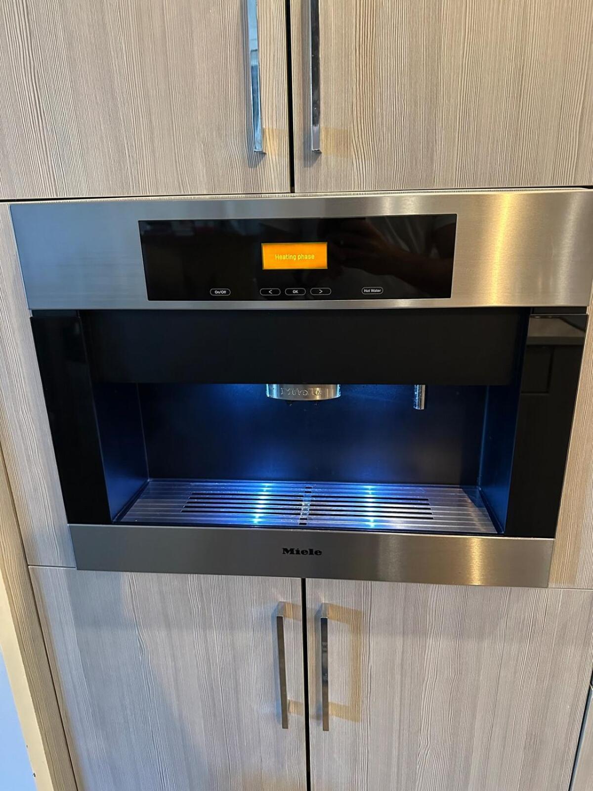 Hello Again, Chicago!