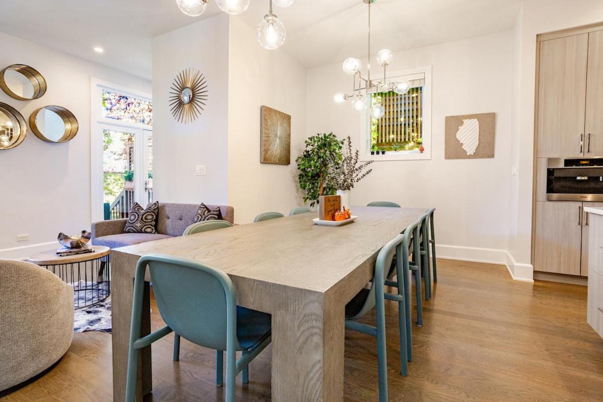 Hello Again, Chicago! Chicago