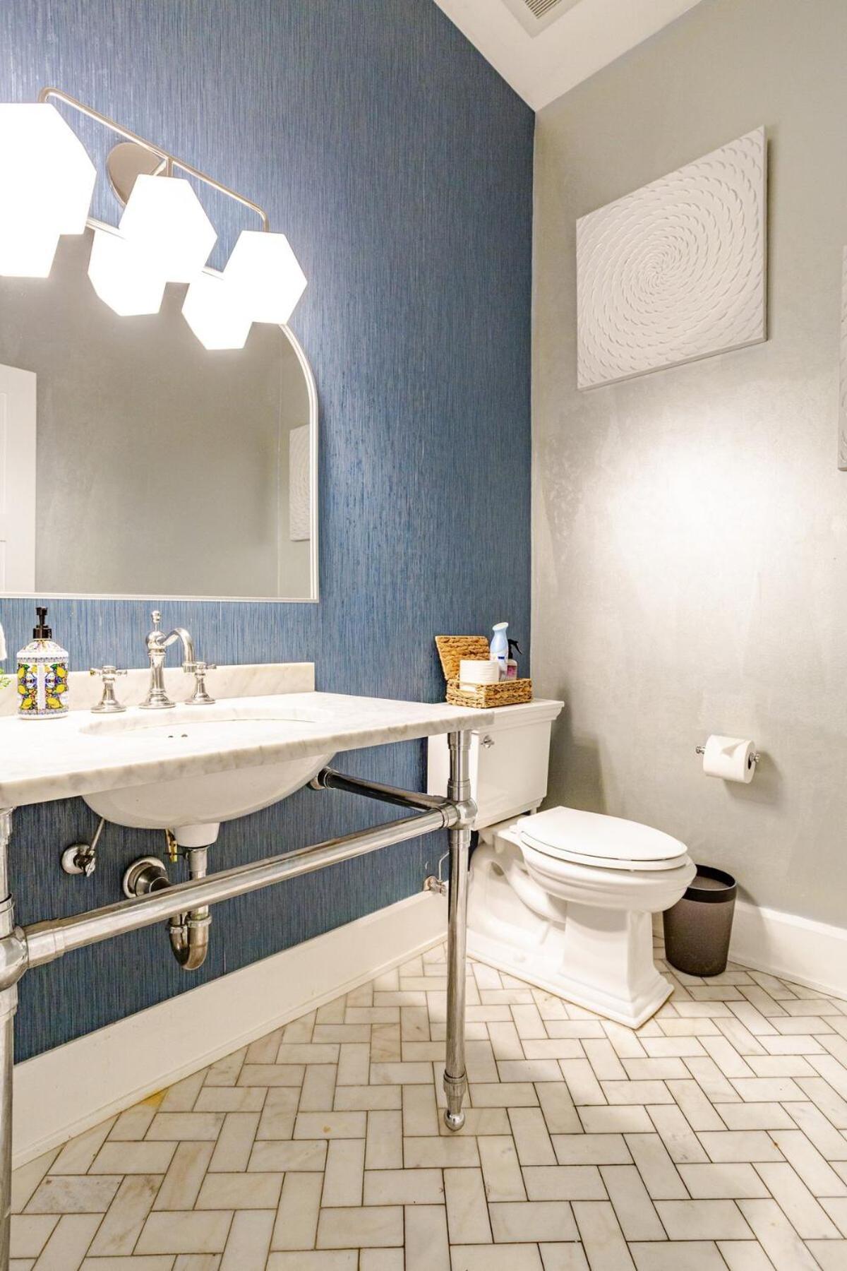 Hello Again, Chicago! Chicago