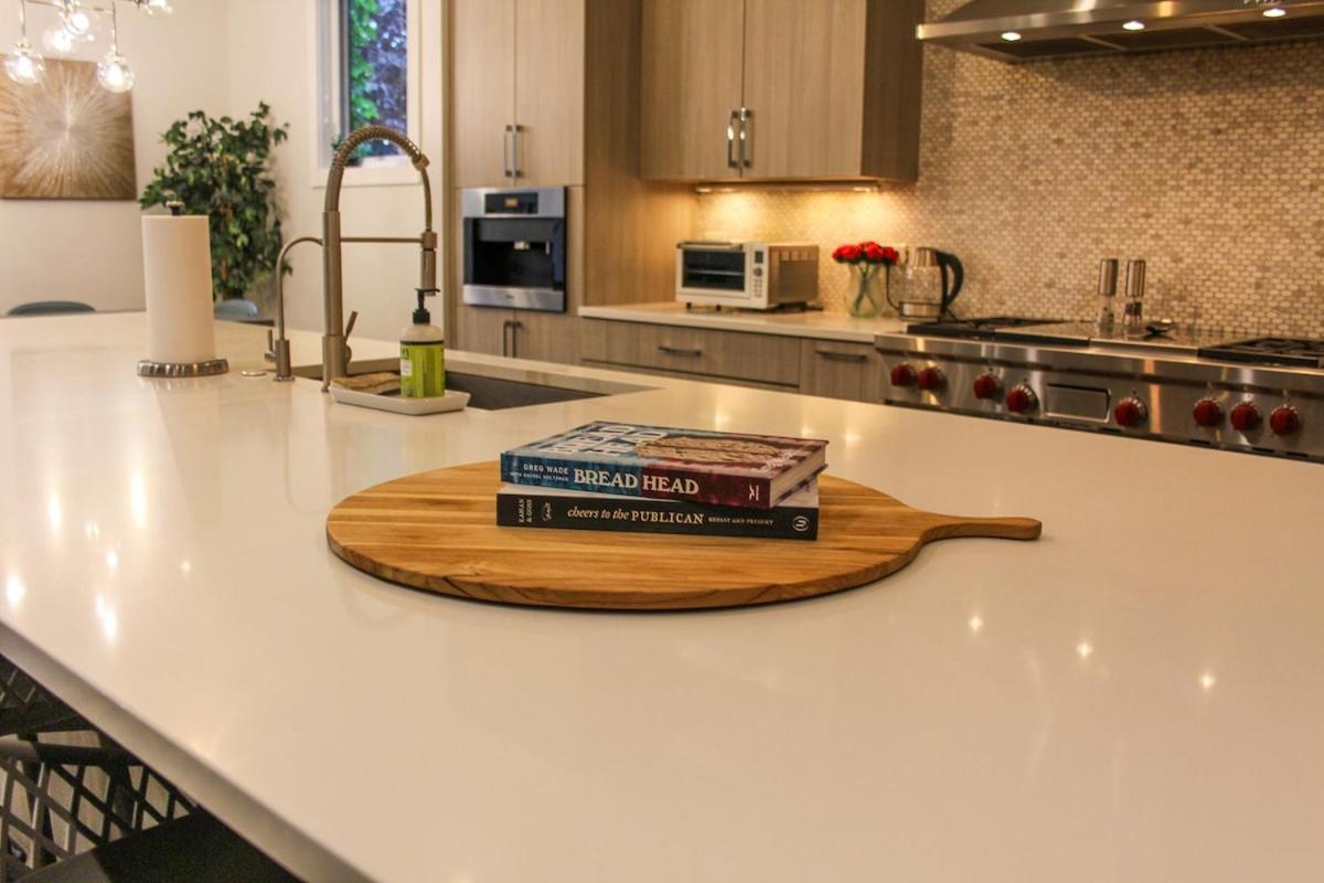 Hello Again, Chicago! Holiday home *