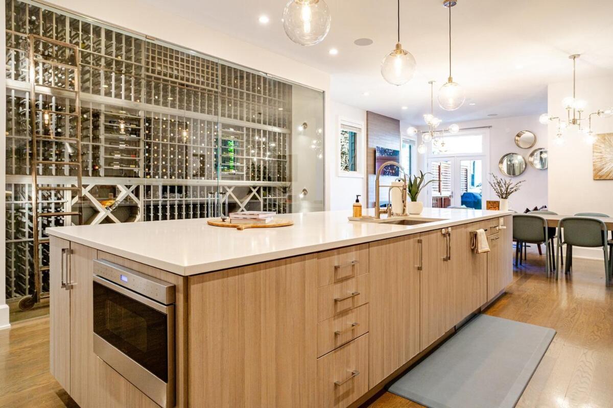 Hello Again, Chicago! *