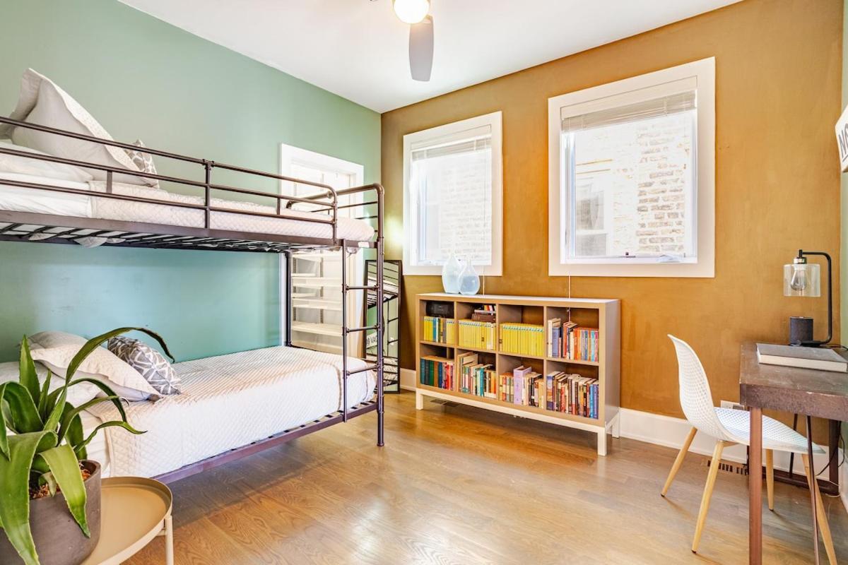 Hello Again, Chicago!