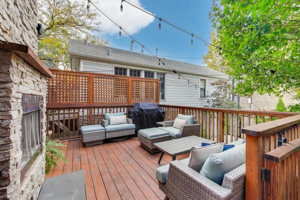 Hello Again, Chicago!