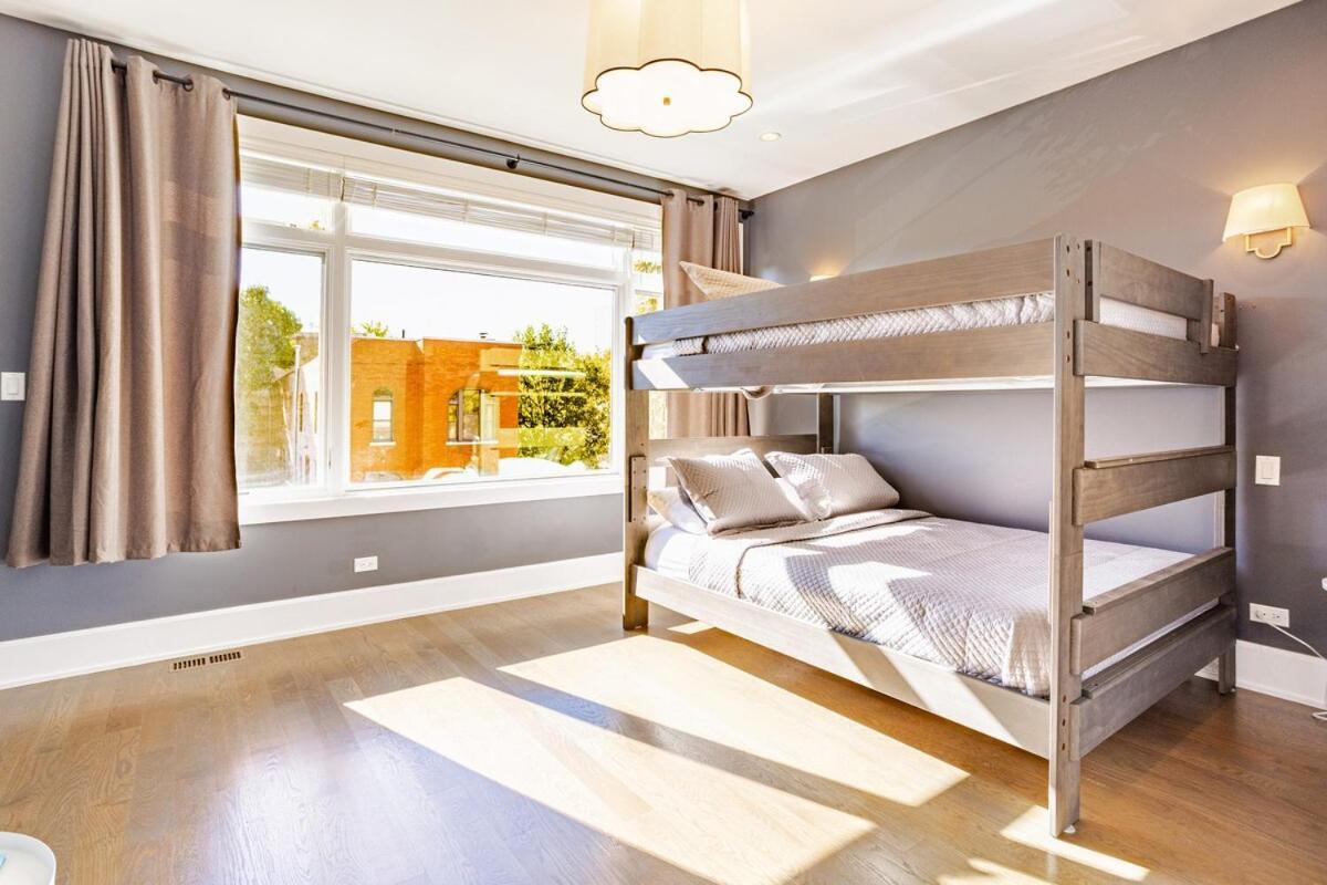 Hello Again, Chicago!