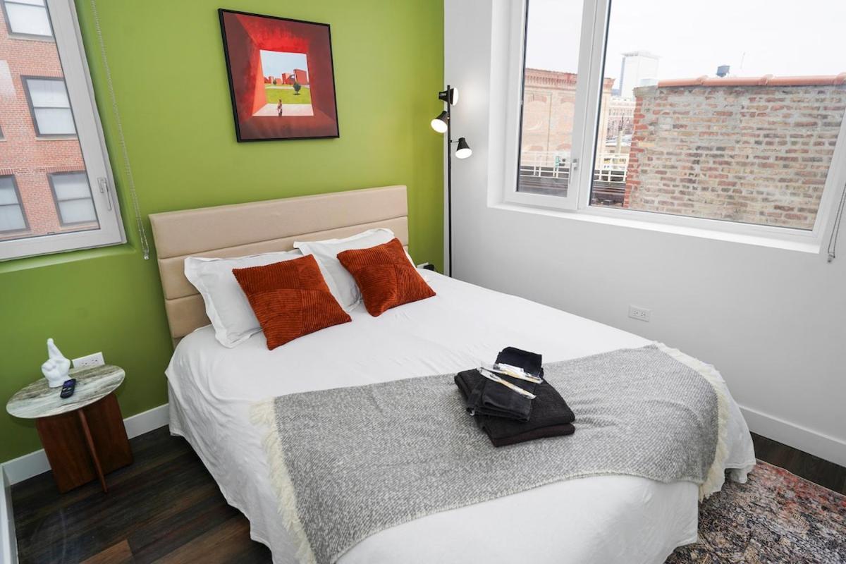 4br South Loop By Soldier Field Area Chicago