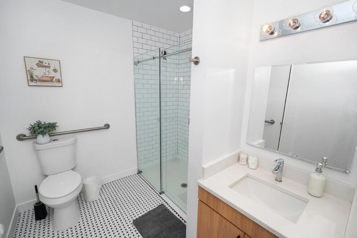 4br South Loop By Soldier Field Area * Chicago