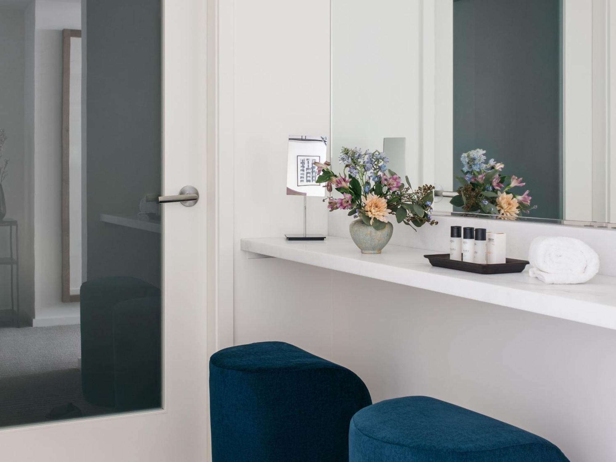 Hotel The Study At The Of 4*