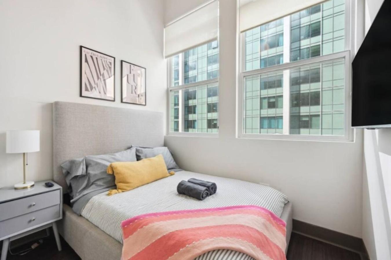 Holiday home Downtown Mich Ave - 6 Penthouses, Sleep 25 Chicago