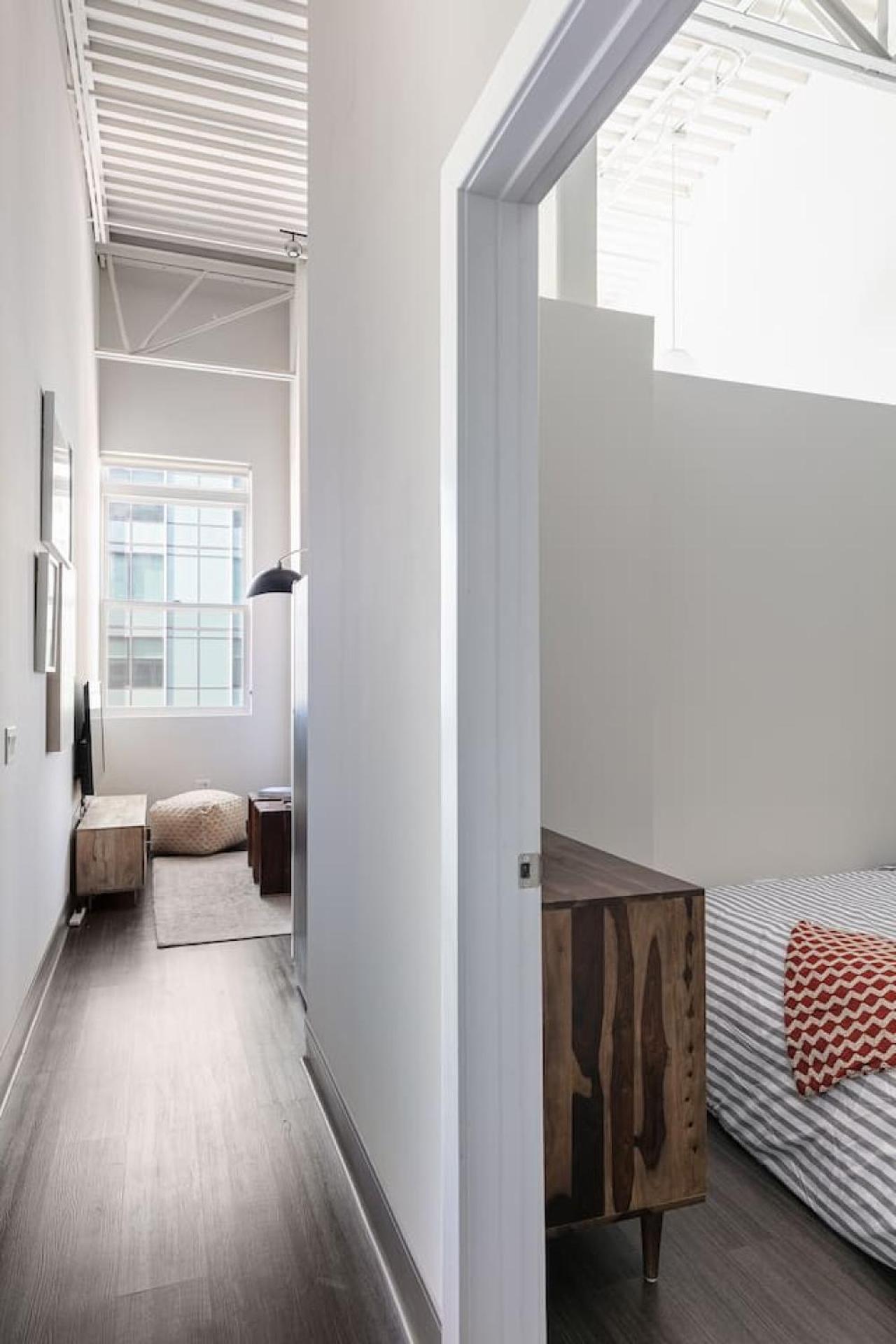 Downtown Mich Ave - 6 Penthouses, Sleep 25 Chicago