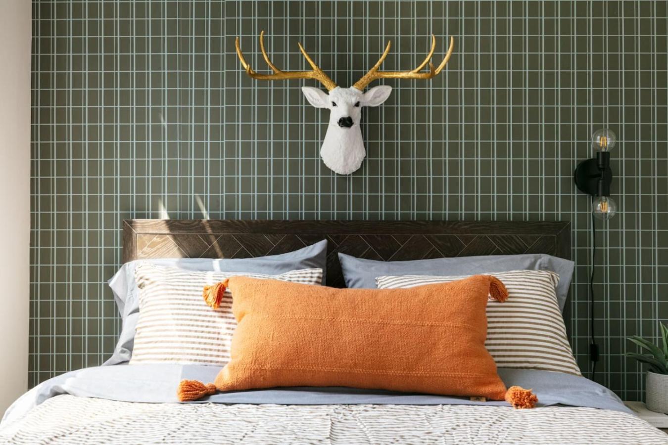 Holiday home Downtown Mich Ave - 6 Penthouses, Sleep 25