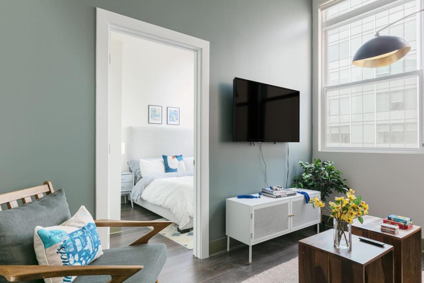 Downtown Mich Ave - 6 Penthouses, Sleep 25 Holiday home Chicago