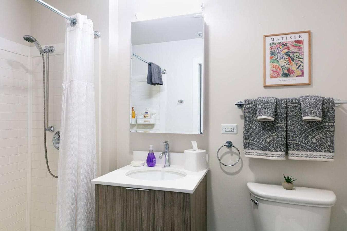 Holiday home Downtown Mich Ave - 6 Penthouses, Sleep 25 Chicago