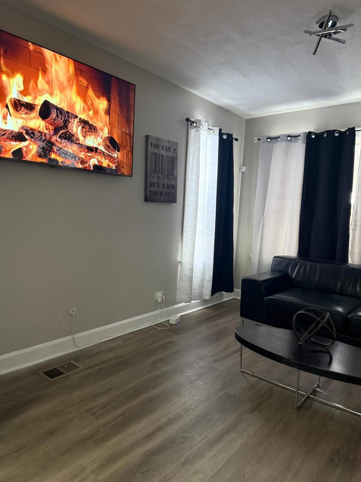 Retreat Apartment Chicago