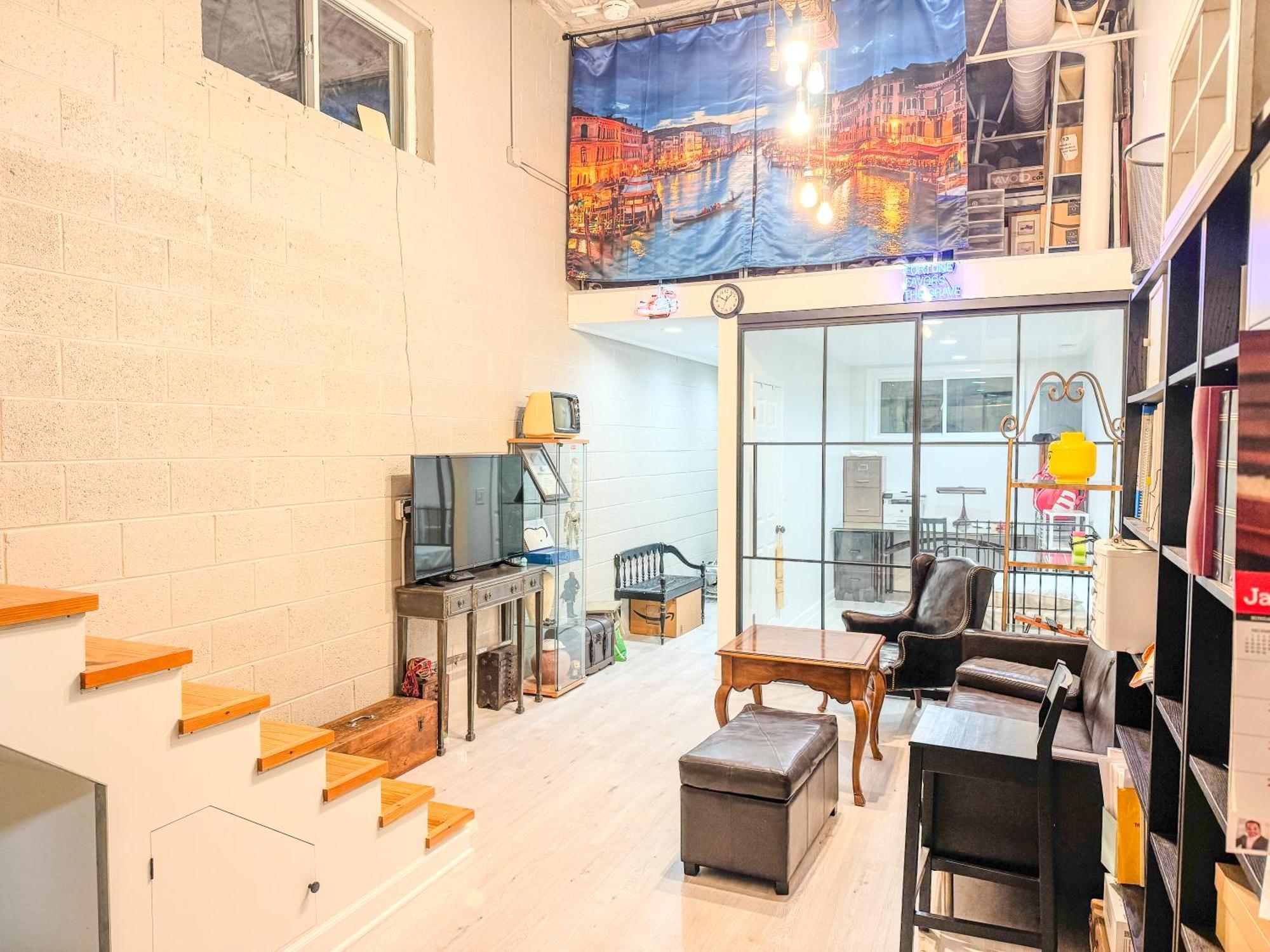 Comfort West Urban Loft House Apartment Chicago