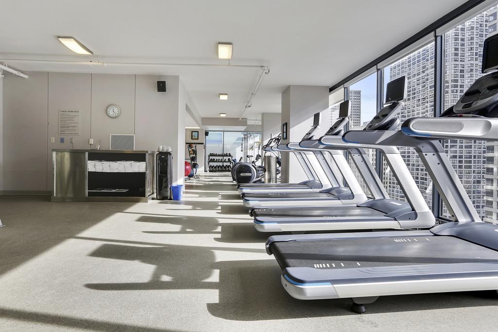 Bridgestreet At State And Grand