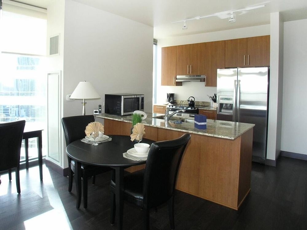 Aparthotel Bridgestreet At State And Grand Chicago