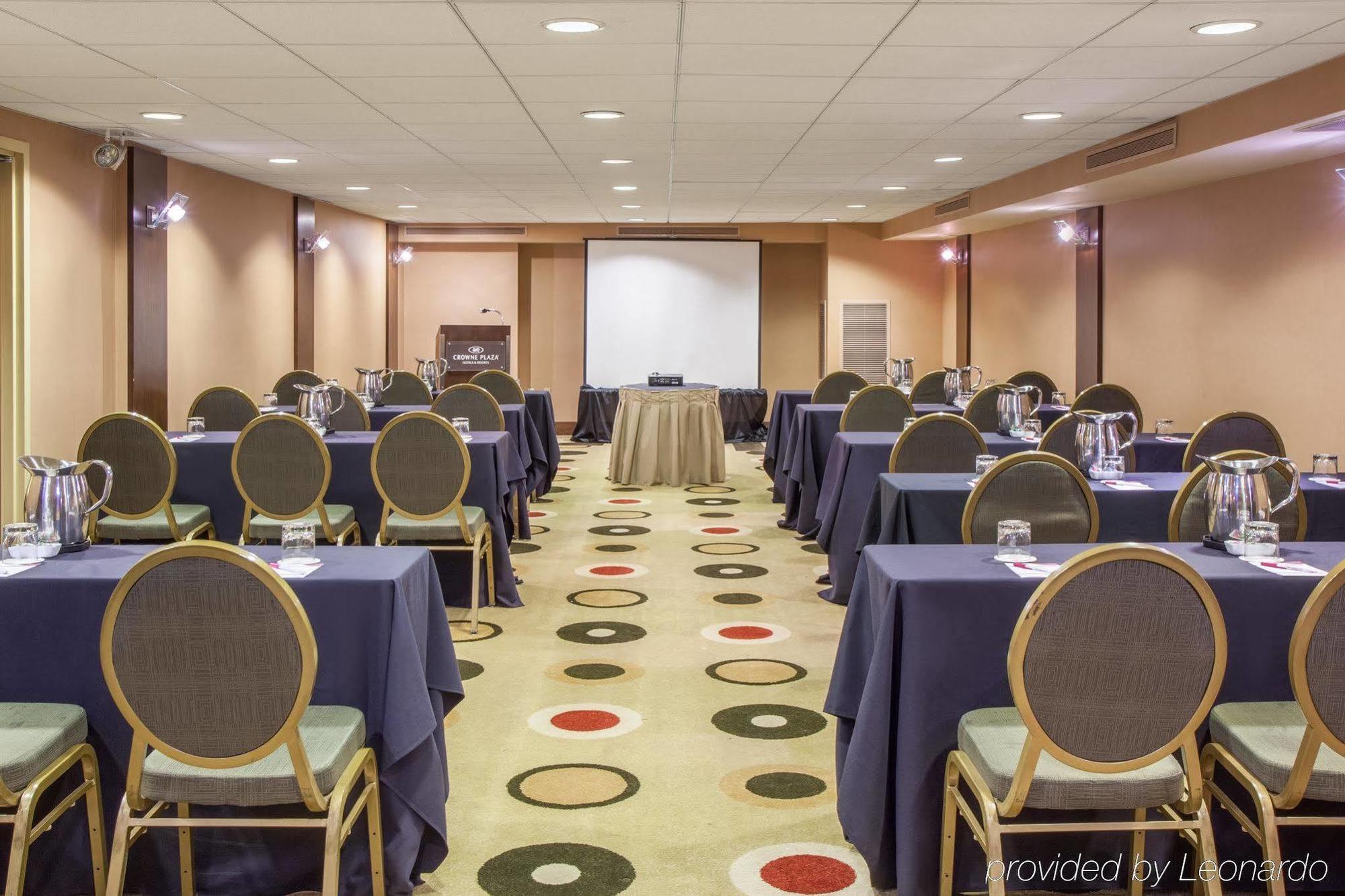 Crowne Plaza - West Loop By Ihg Hotel