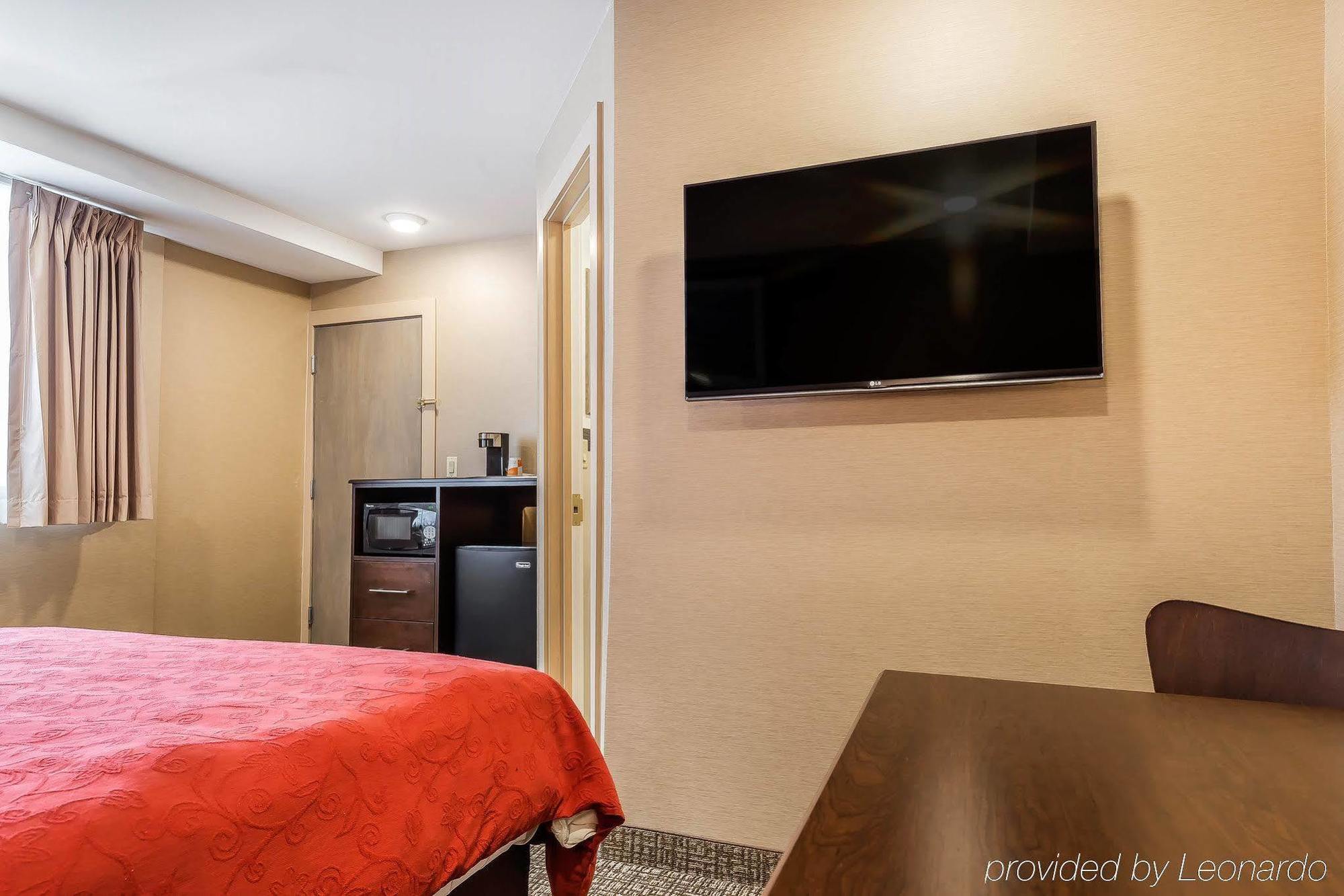 Rodeway North Shore - Lincolnwood Inn 2*