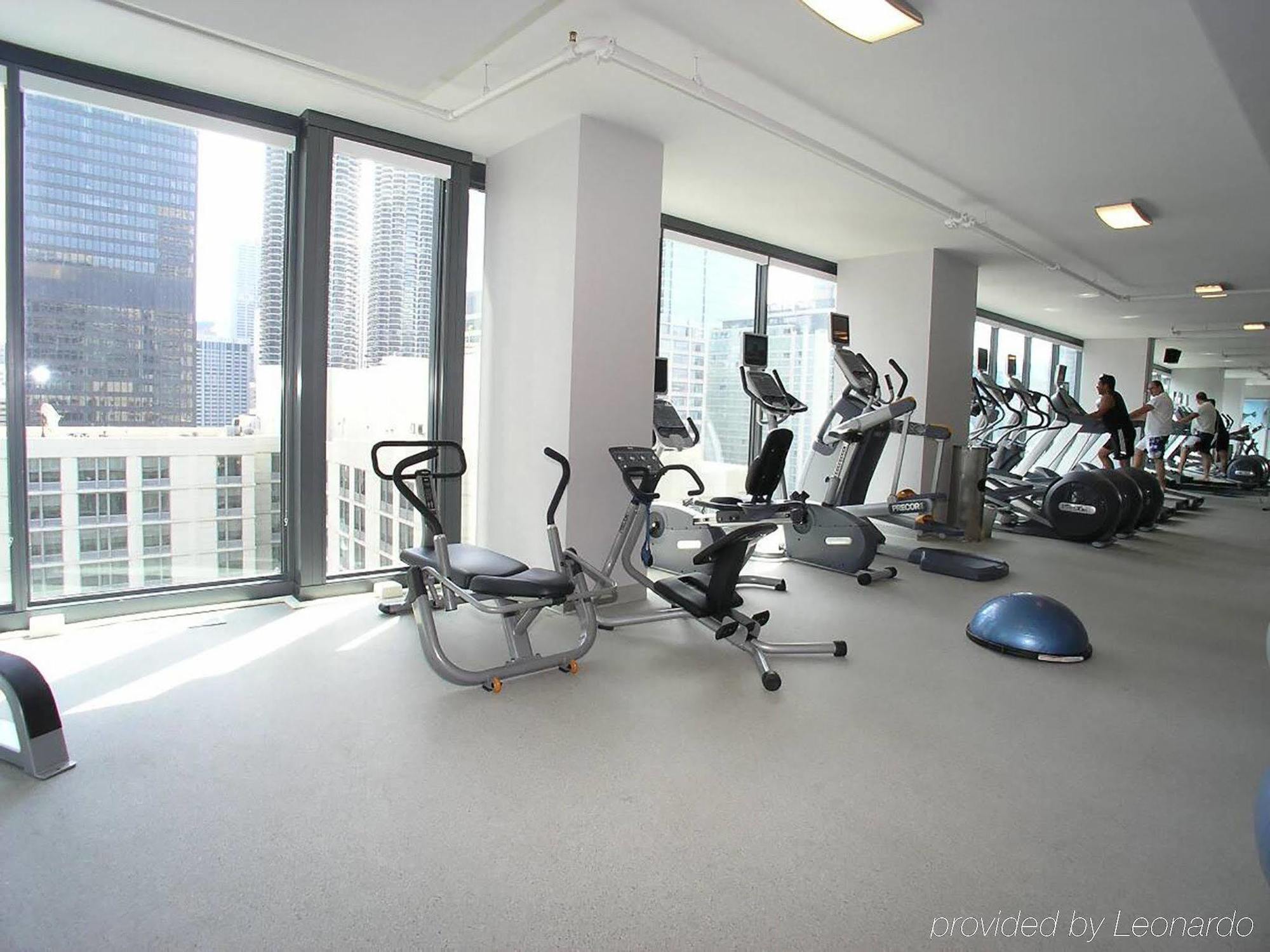 Bridgestreet At State And Grand Aparthotel 4*