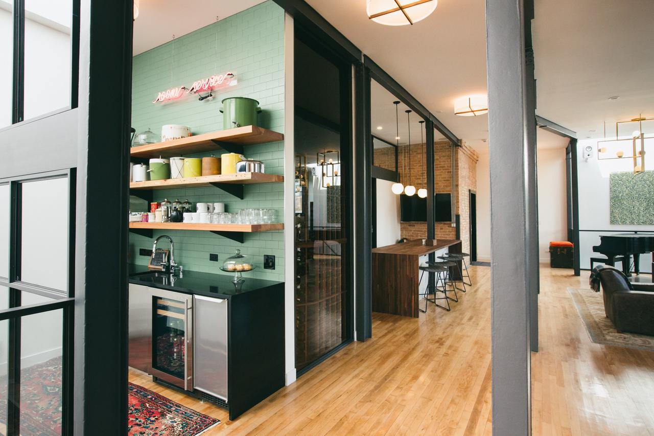 The Publishing House Couette-café Chicago