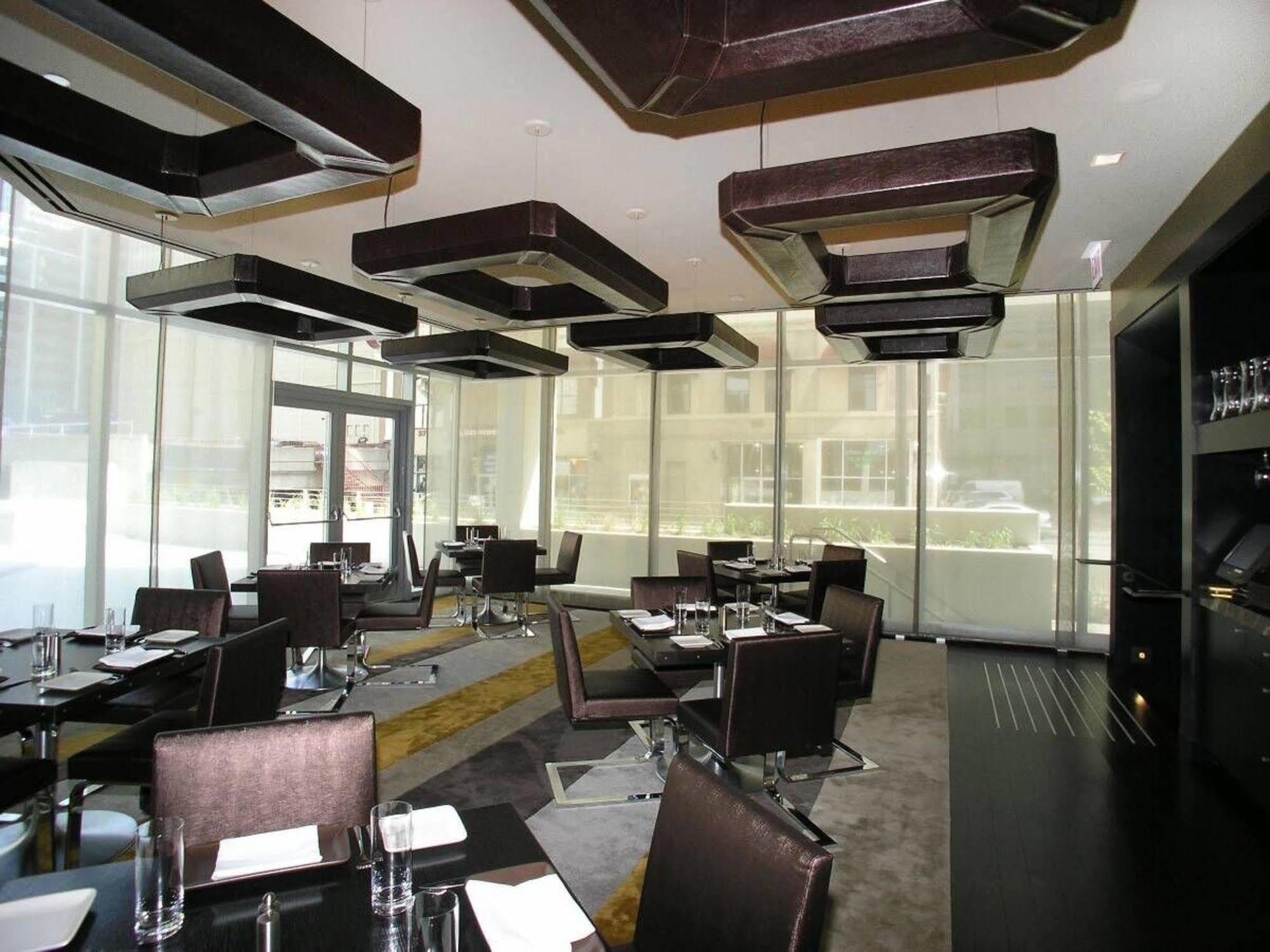 Bridgestreet At State And Grand 4*