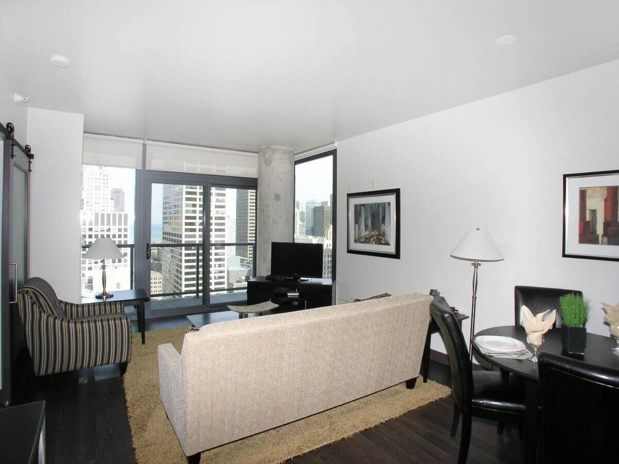 Aparthotel Bridgestreet At State And Grand Chicago