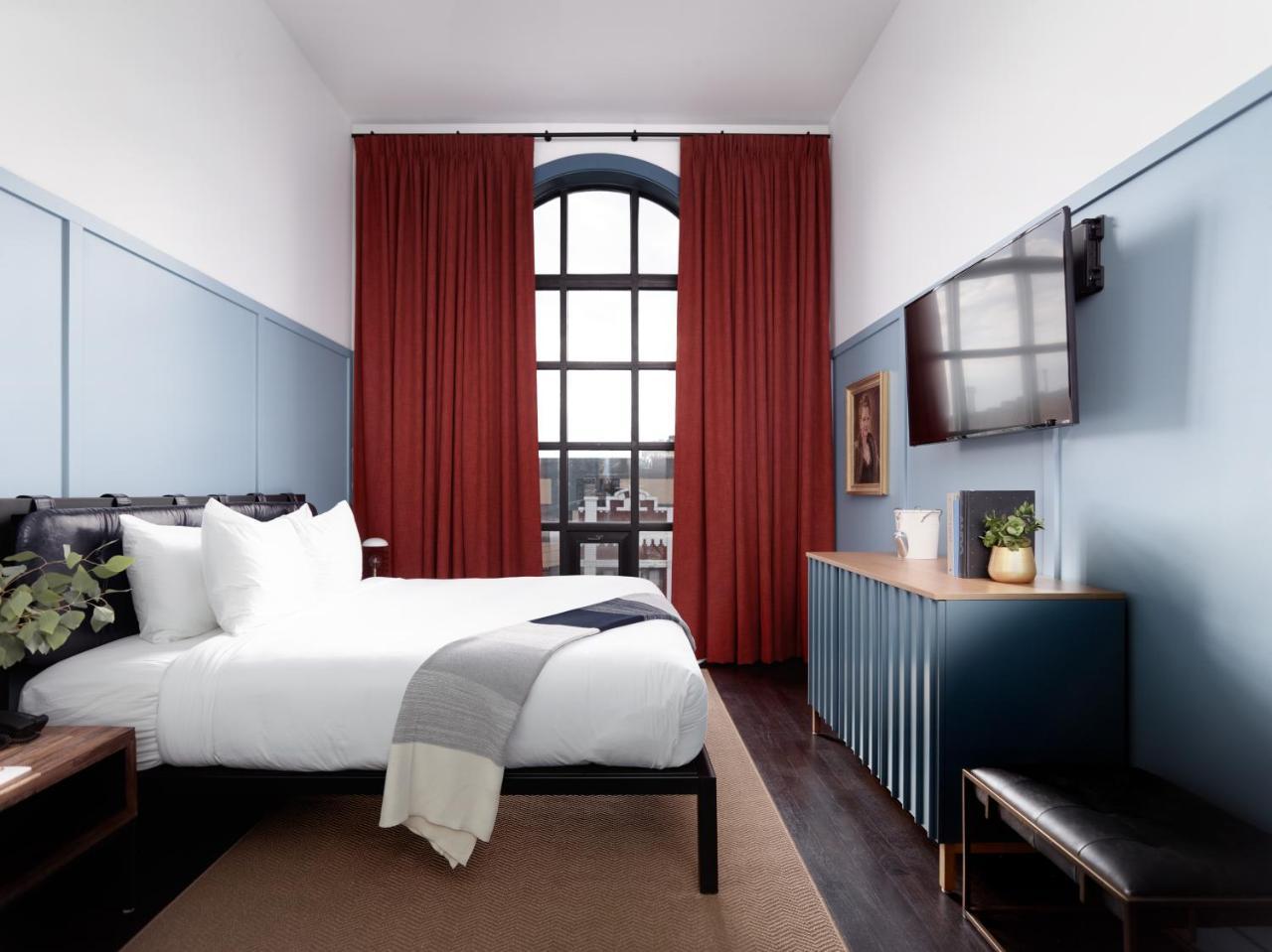 Hotel The Collection Wrigleyville 4*