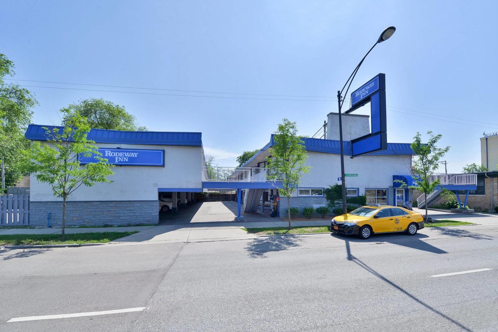 Rodeway North Shore - Lincolnwood Inn 2*