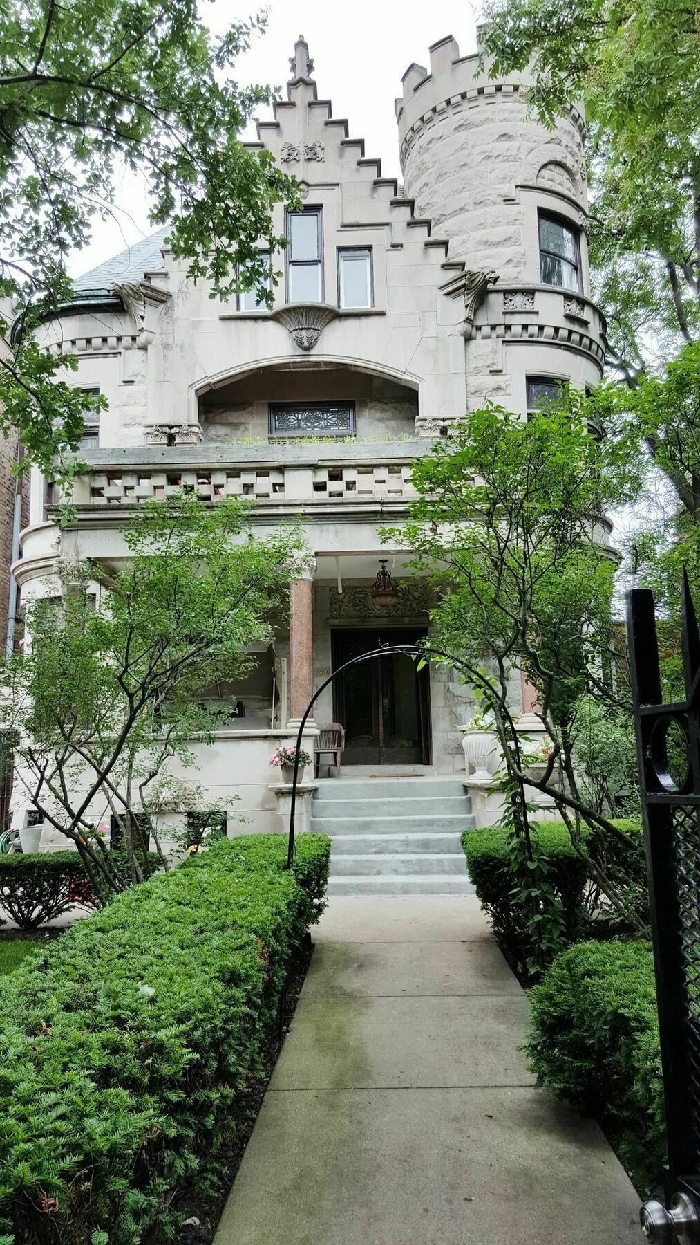 Stan Mansion Hotel
