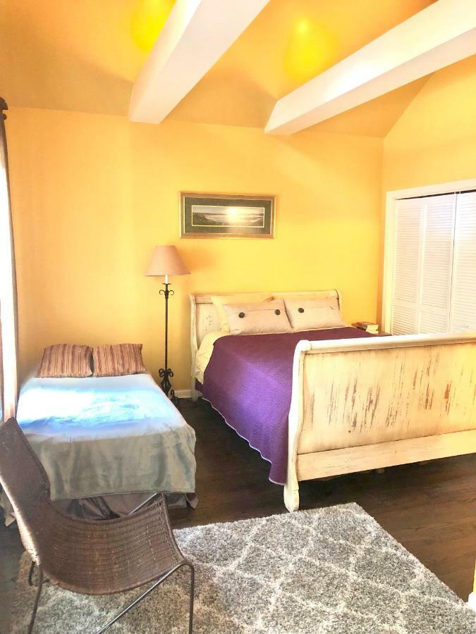 Casa de Férias 5 Bedroom Huge House In Location Parking Fireplace Back Yard Chicago