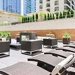 Envitae 2Br Vibrant High-Rise Penthouse