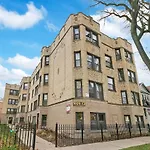 Furnished 1Br Apt With Natural Light & King Beds - Larchmont All Rep