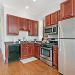 3Br Perfect Getaway Chicago Apartment - Newport 2