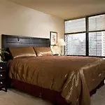 Hotel Corporate Suites Network At Columbus Plaza Chicago