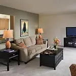 Corporate Suites Network At Columbus Plaza Hotel Chicago
