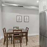 3Br Apt In Logan Square Walkable To Highlights - Central Park S6