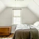 The Avondale Attic Apartment Chicago