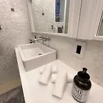 Perfect Wrigleyville Apartment Chicago
