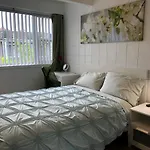 Hyde Park Modern Private Room - Near Univ Of Chicago